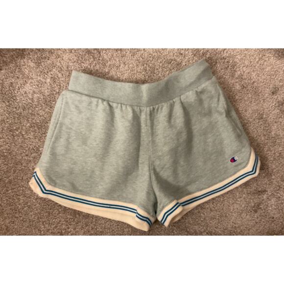 Urban Outfitters Champion UO Exclusive Reverse Weave 3" Shorts, M - Picture 1 of 5